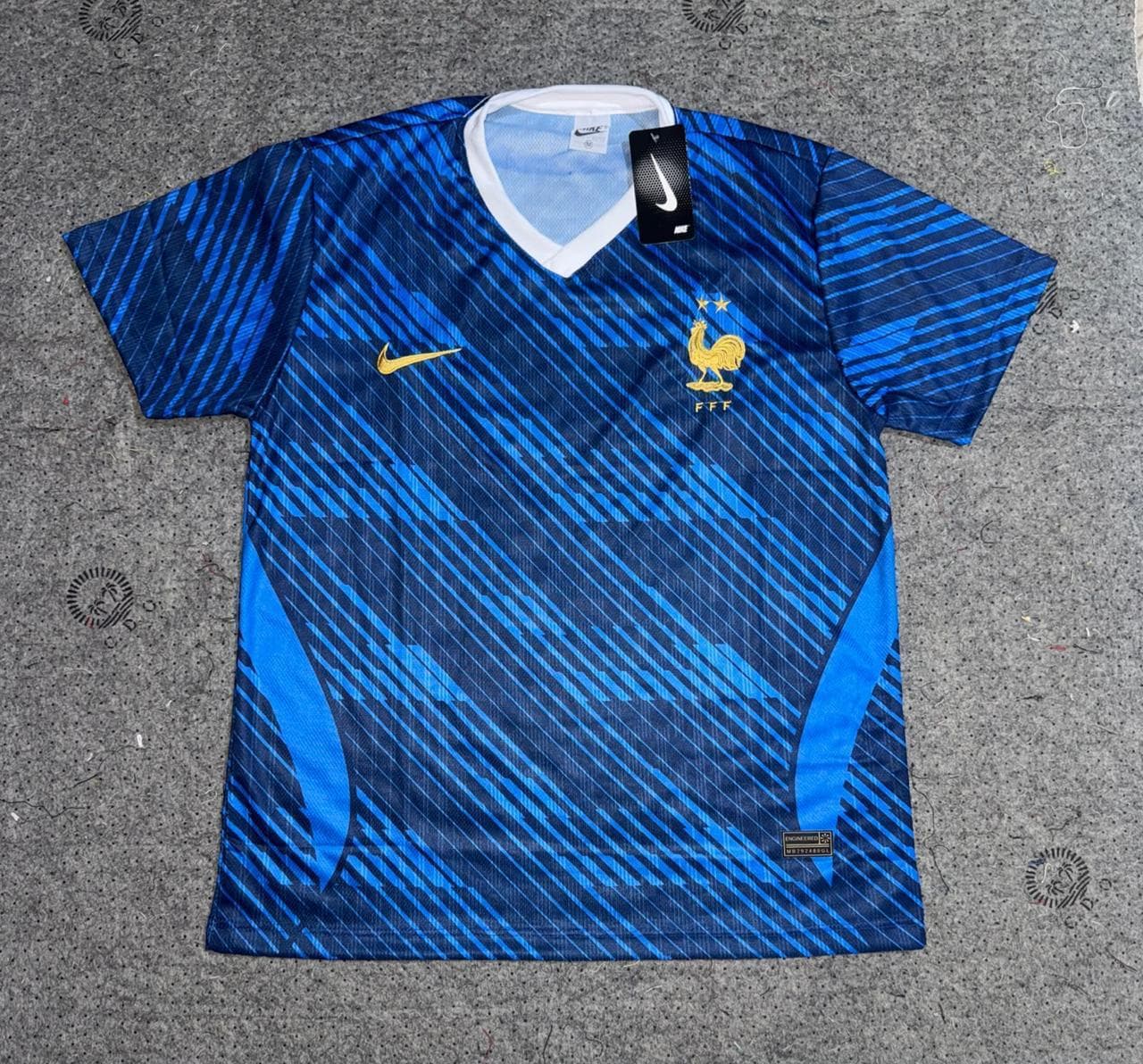 Camisa França Modelo 1